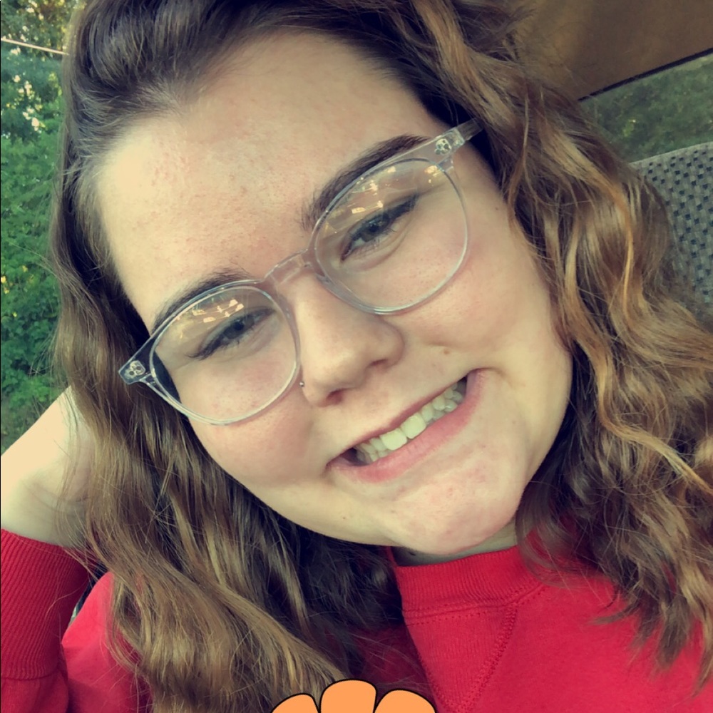 Meet your Posher, Amber